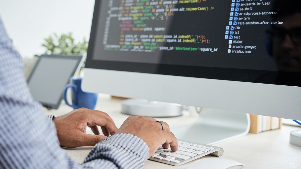 How Leadingdots Empowers SaaS Companies with AI-Driven Solutions